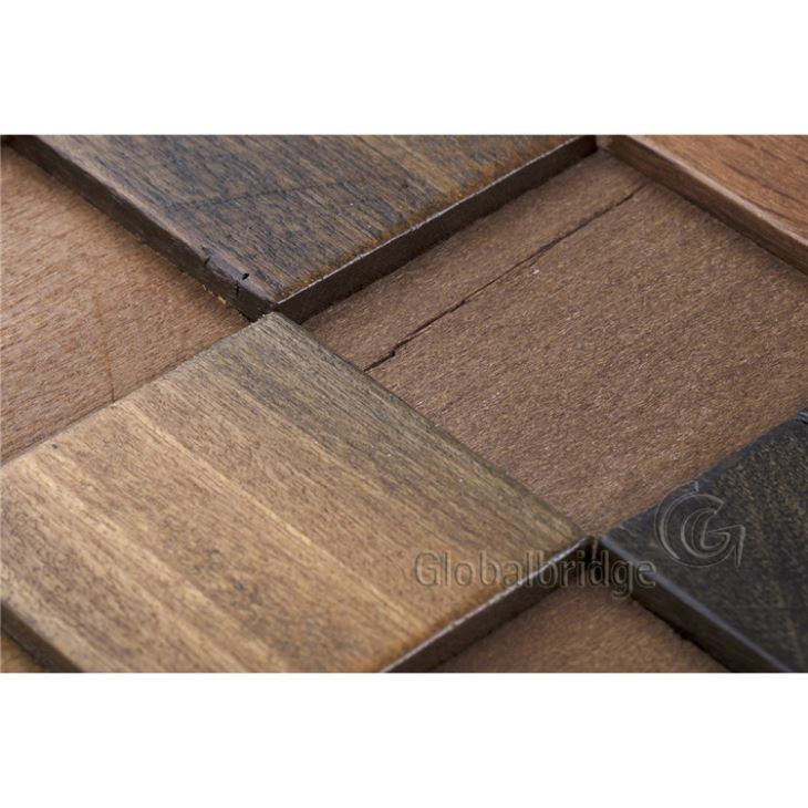 Panel de mosaico de madera antiguo